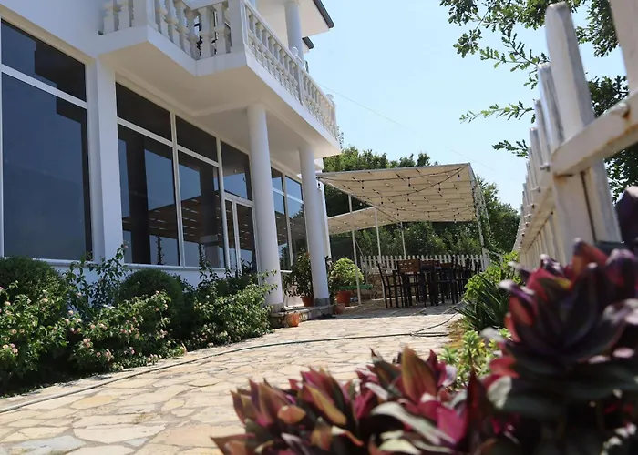 Horizont 4* Baks-Rrjoll