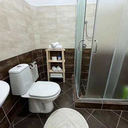 Horizont فندق مبيت وإفطار Baks-Rrjoll